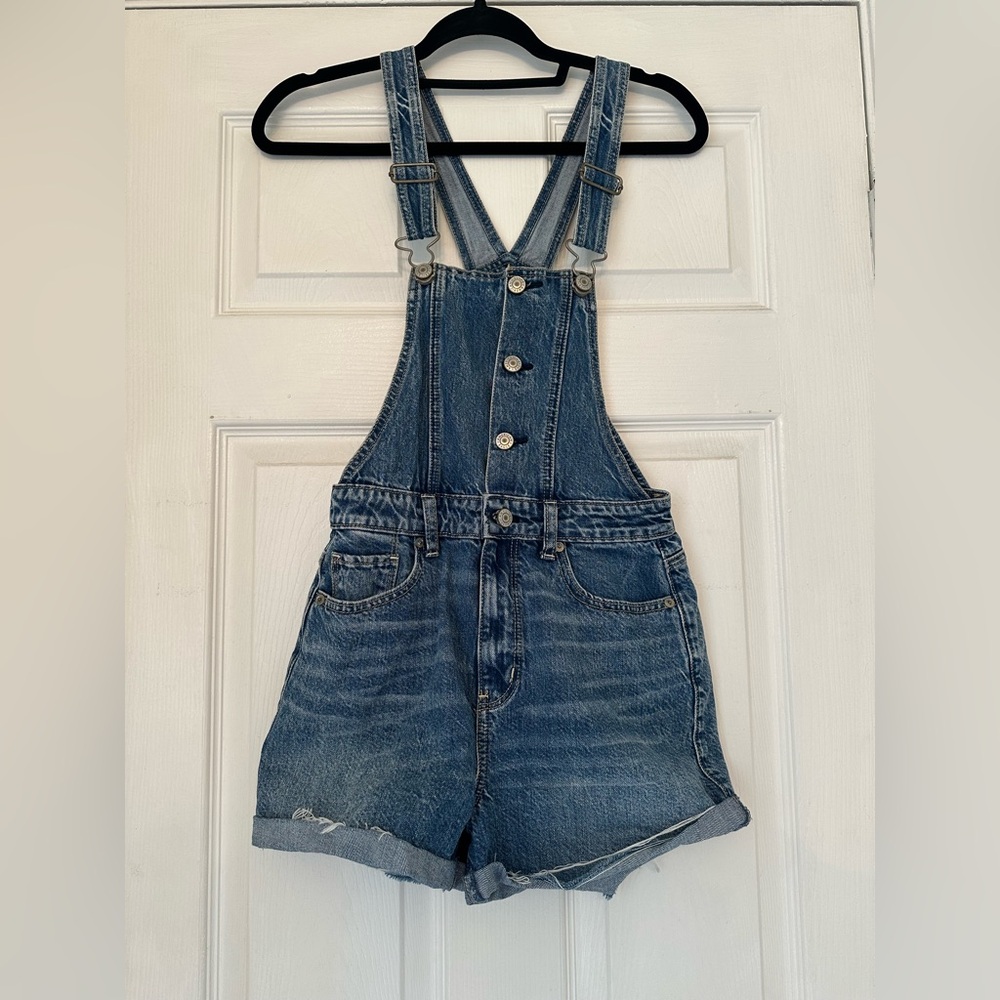 American Eagle Outfitters women’s  Denim Blue Overalls shorts size 0